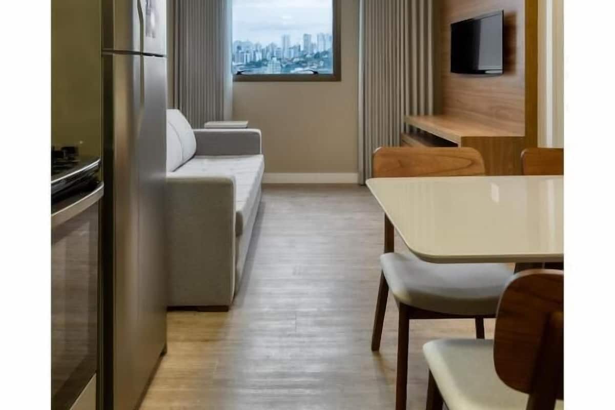 Deluxe Suite, 1 Double Bed with Sofa bed | Living area