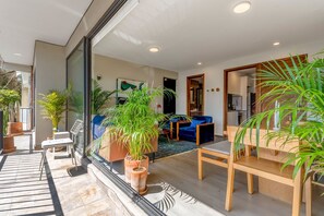 Terrace/patio - 205-2 3 BR 2 Baths Private Terrace - Sleep 6 Roma Norte (Ciudad de México)