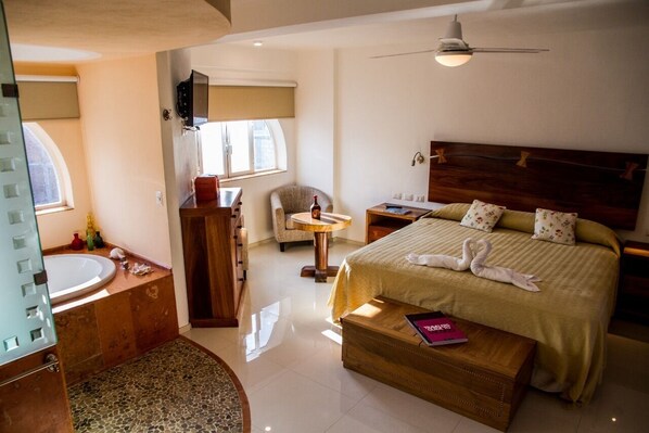 1 bedroom, iron/ironing board, WiFi, bed sheets - Andales Suites 104 (Romantic Zone) (Puerto Vallarta)