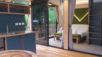 Family Studio Suite, 2 Queen Beds, Non Smoking, Terrace | Private kitchenette | Mini-fridge, electric kettle, cookware/dishes/utensils