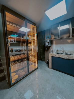 Chalet | Cocina privada | Microondas, parrilla de estufa y utensilios de cocina 