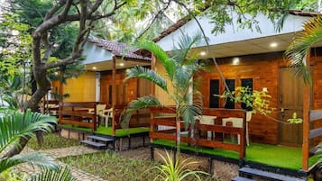 Standard Double Room | Garden view