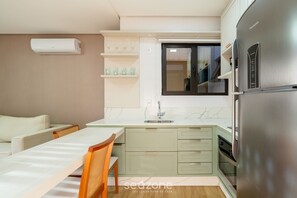 Lägenhet Basic | Eget kök | Mikrovågsugn, espressobryggare, vattenkokare och brödrost