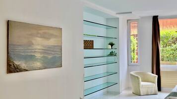 Classic Apartment, Courtyard View | Living area | 42-inch Smart TV with digital channels, Netflix, Hulu