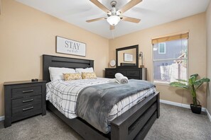 House (4 Bedrooms) | Interior