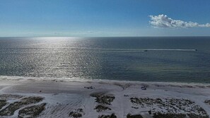 Tæt på stranden