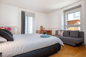 Luxury Apartment, Balcony, City View