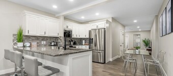 Cozy Country Retreat Modern! New