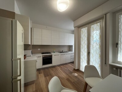 Locazione Glicine with 3 rooms for 4 guests with private parking and garden. 