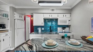 Unclassified image, 2 of 20, button - River Front Condo: Close to Downtown and Gruene! (New Braunfels)