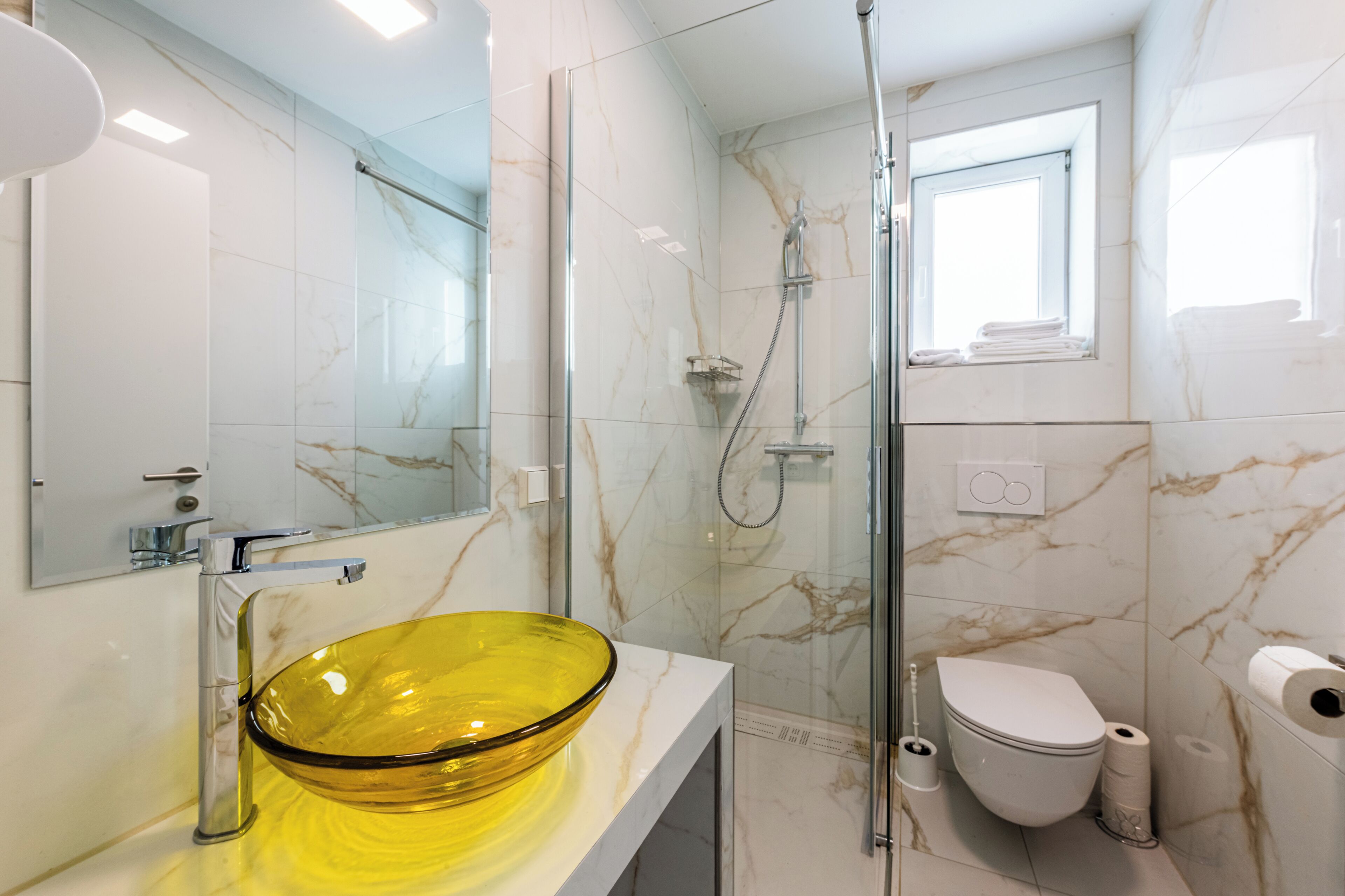 Appartement de base | Salle de bain | Plancher chauffant (salle de bain), savon, shampooing