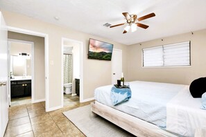 4 habitaciones, tabla de planchar con plancha, wifi y ropa de cama