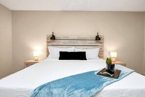 4 chambres, fer et planche à repasser, Wi-Fi, literie fournie