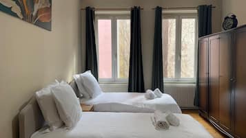 2 bedrooms, iron/ironing board, travel crib, free WiFi