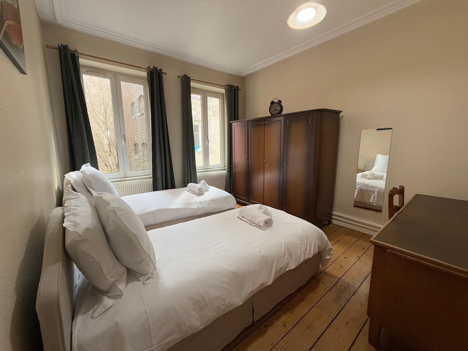 2 chambres, fer et planche à repasser, lit parapluie, Wi-Fi gratuit