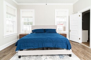 4 Schlafzimmer, Bügeleisen/Bügelbrett, kostenloses WLAN, Bettwäsche