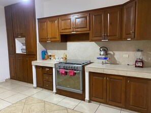 Fridge, microwave, oven, coffee/tea maker