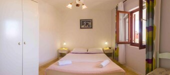 Apartments Jukica - Two Bedroom Apartment With Sea View