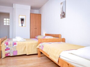 1 bedroom, Internet, bed sheets