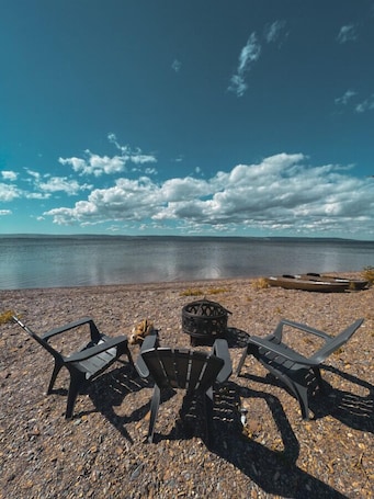 Property grounds. Dome 4 · Lakeside Luxury Dome Experience With Hot Tub