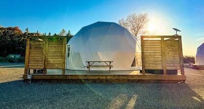 Dome 4 · Lakeside Luxury Dome Experience With Hot Tub