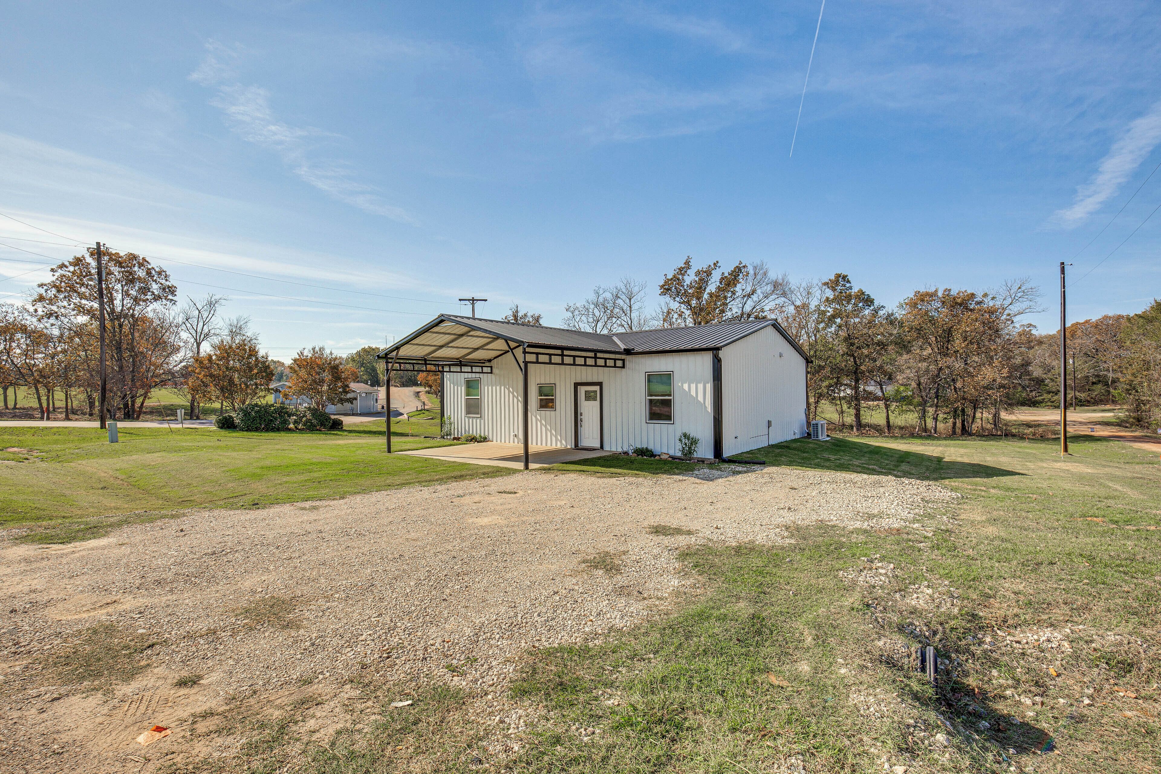 Quitman Vacation Rental | 2BR | 2BA | Step-Free Access | 1,200 Sq Ft