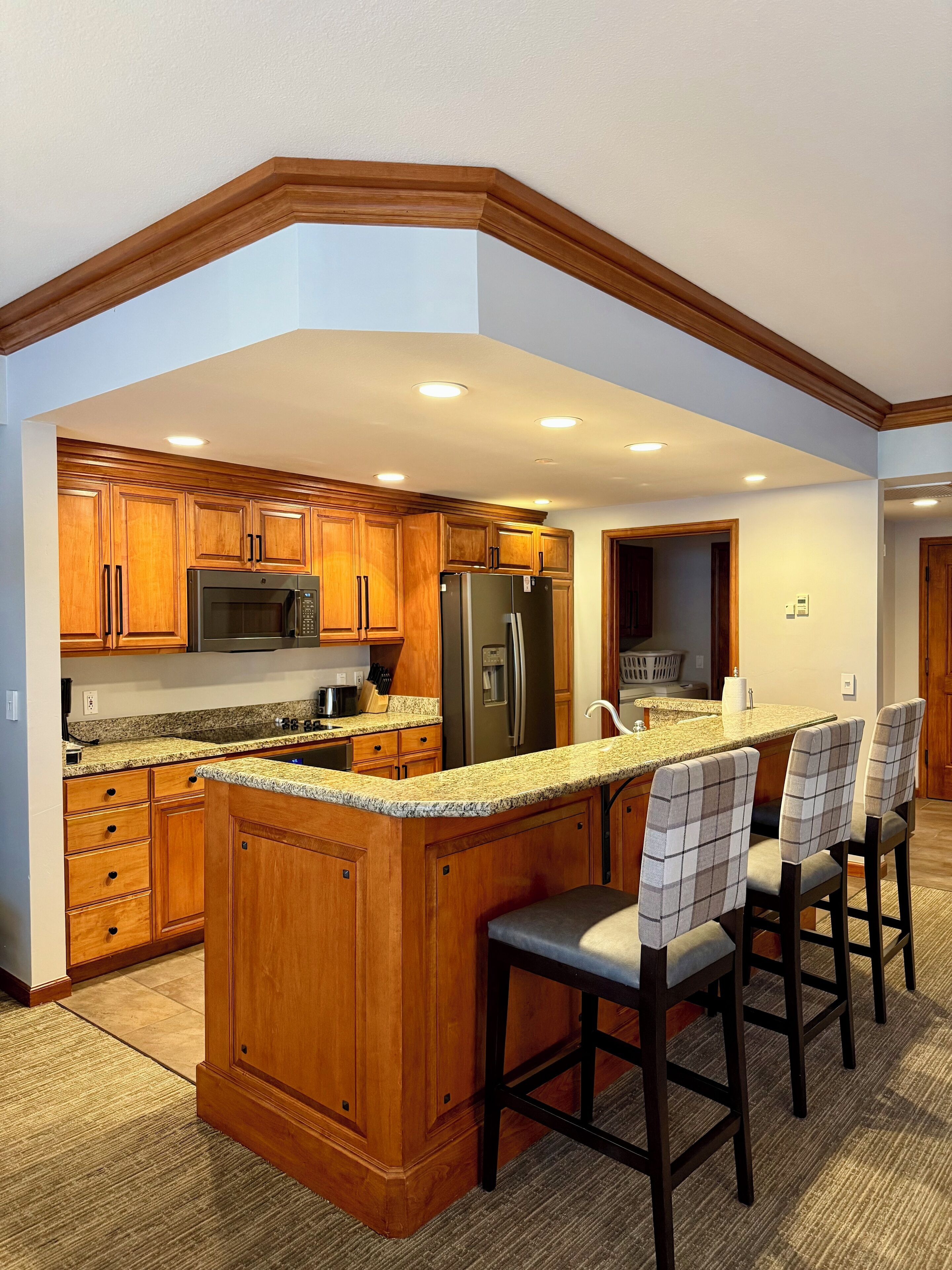 雪櫃、微波爐、焗爐、爐具