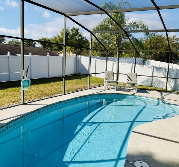 Pool - Amazing 3/2 vacation home with private pool!! (Davenport)