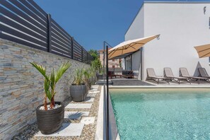 Pool - Apartment BARBARA with private pool (Malinska)