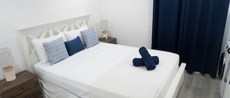 1 bedroom, in-room safe, iron/ironing board, free WiFi