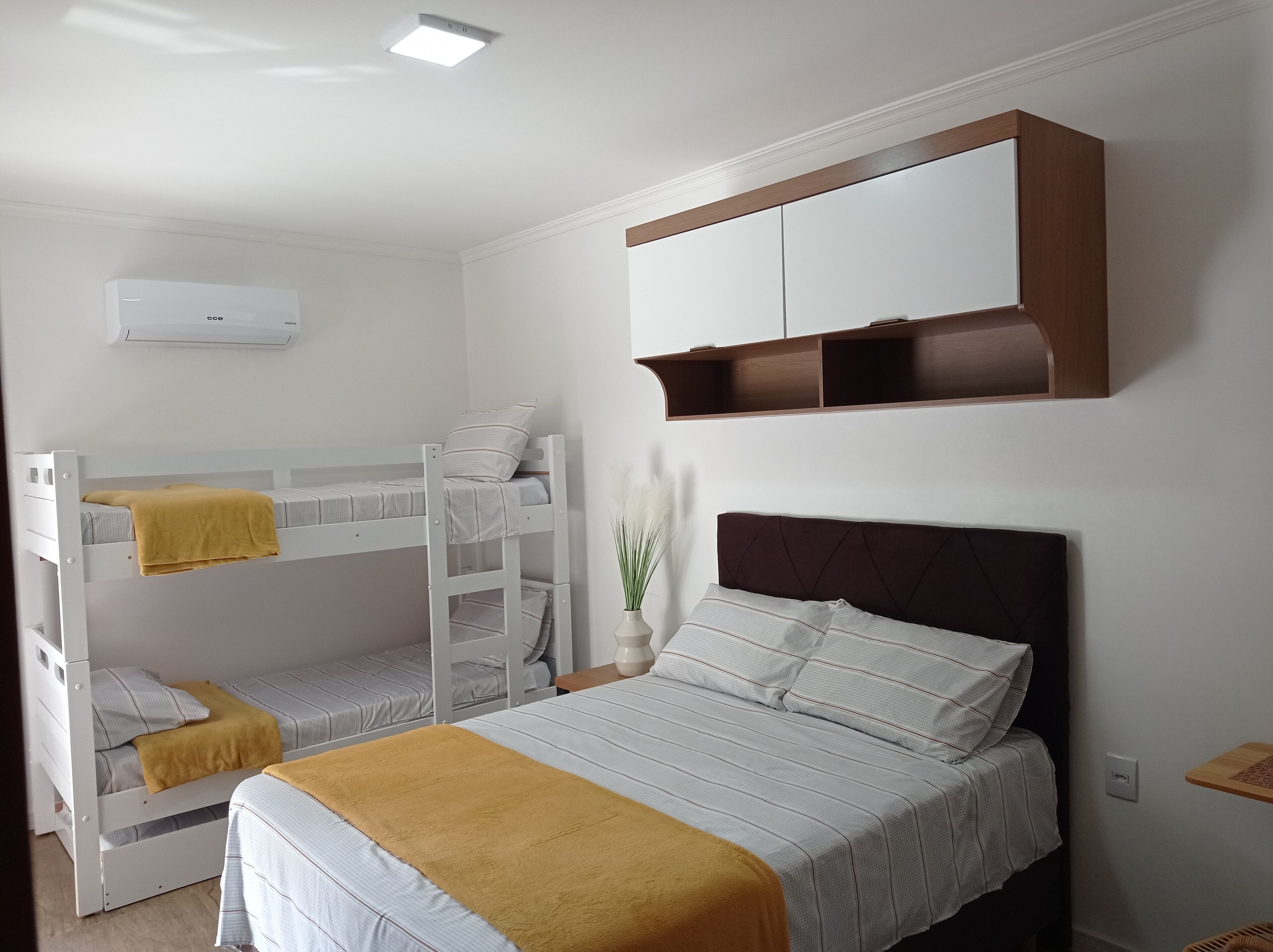 Standard Studio Suite, Courtyard View | Individually decorated, individually furnished, iron/ironing board