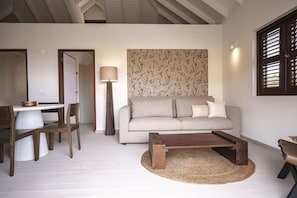 Uklassifisert bilde, 2 av 13, knapp