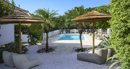 Sea view bungalow at Botanique Dive Resort