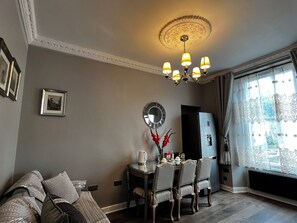 Interior - Royal Mile Tenement Flat Retreat (Edinburgh)