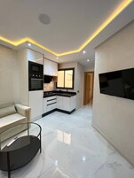 Deluxe Apartment | Living area