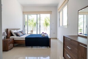 3 Schlafzimmer, Bügeleisen/Bügelbrett, WLAN, Bettwäsche