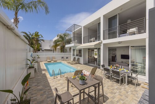 SunnyVillas: 3BR Luxury Villa ☆ Private Pool