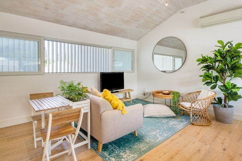 Sunkissed Studio in Cottesloe!