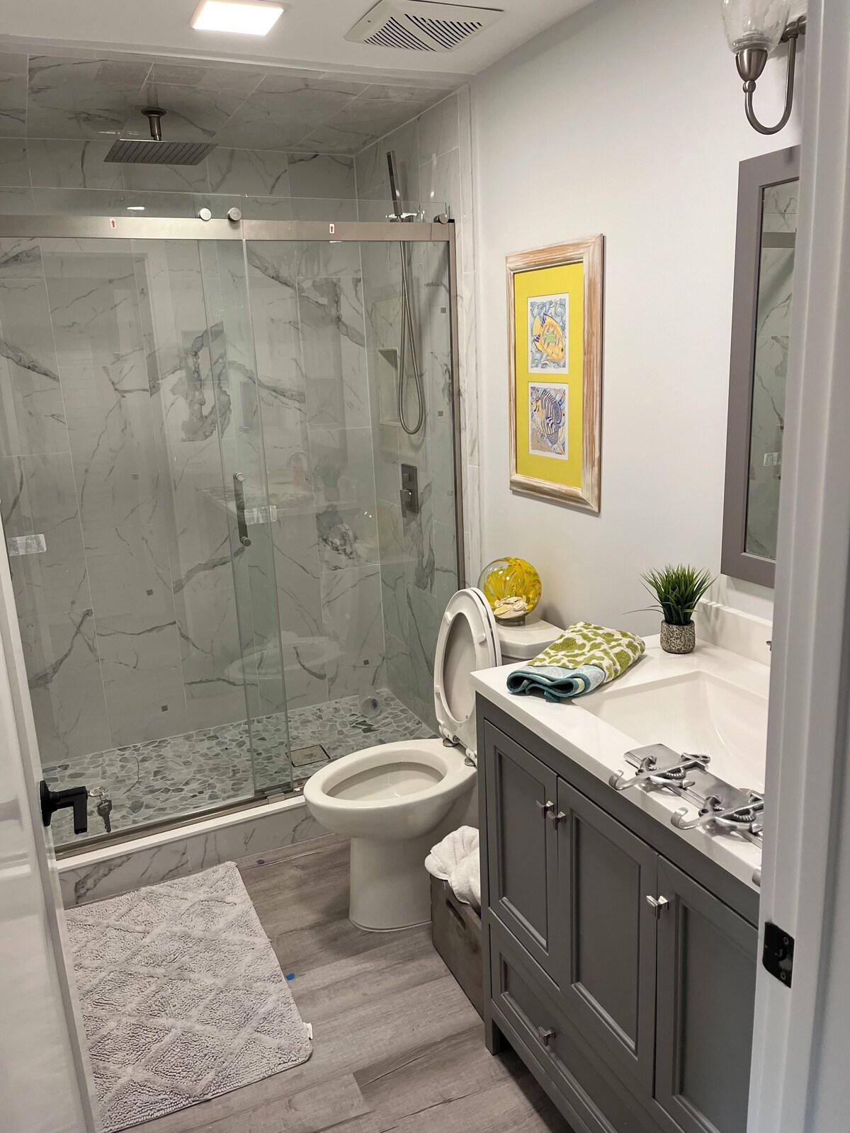 Photo 6 of Charming 3-bedroom pool house in Lake Park Naples with AC and WiFi