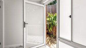 Interior - Kaleula Spacious Beach House (Kiama)