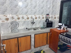 Private kitchen - The house of happiness (Abidjan)