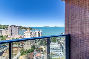Basic Apartment | Property grounds - MHF III Apts Variados a 280m da Praia em Itapema (Itapema)
