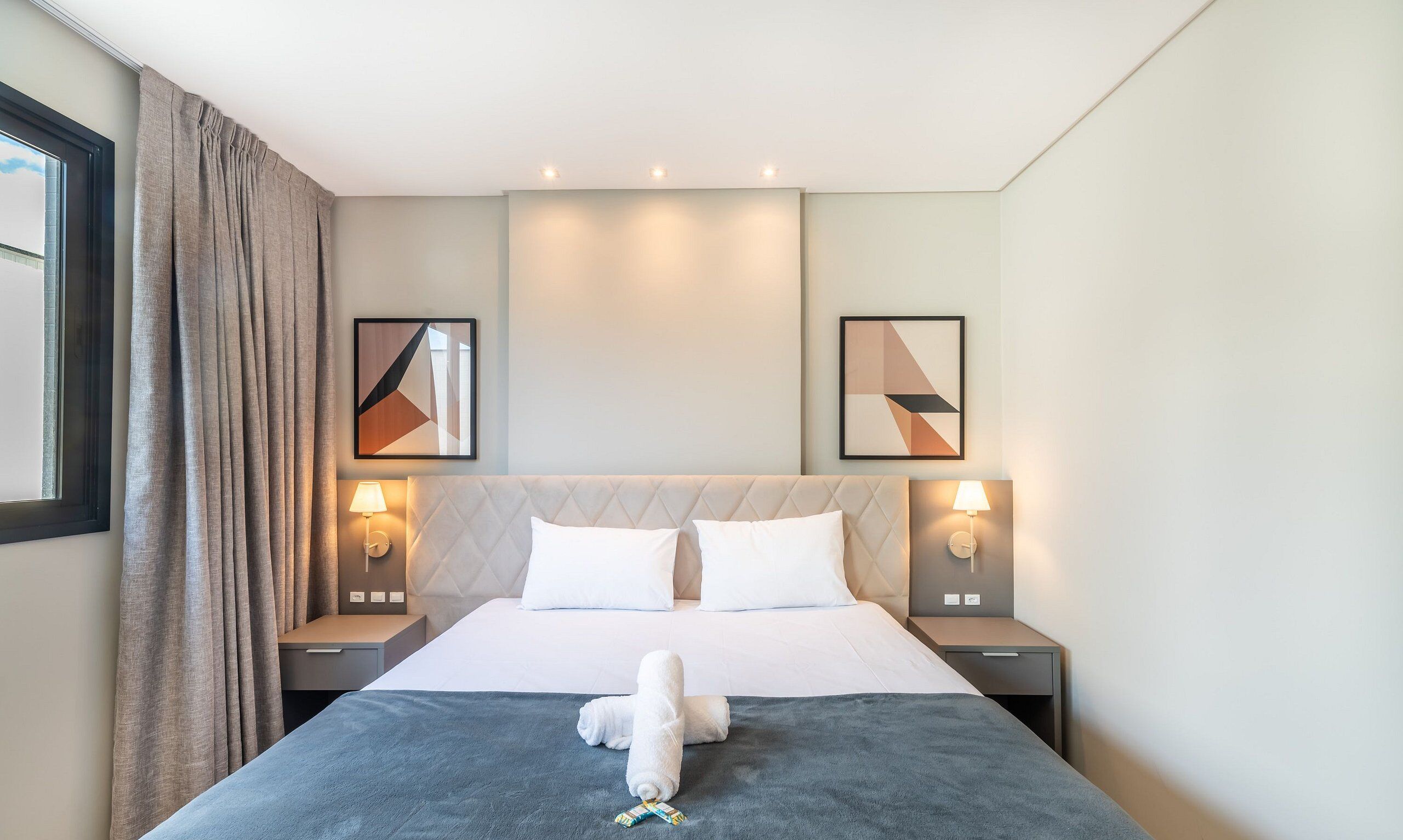 Basic Apartment | Free WiFi, bed sheets