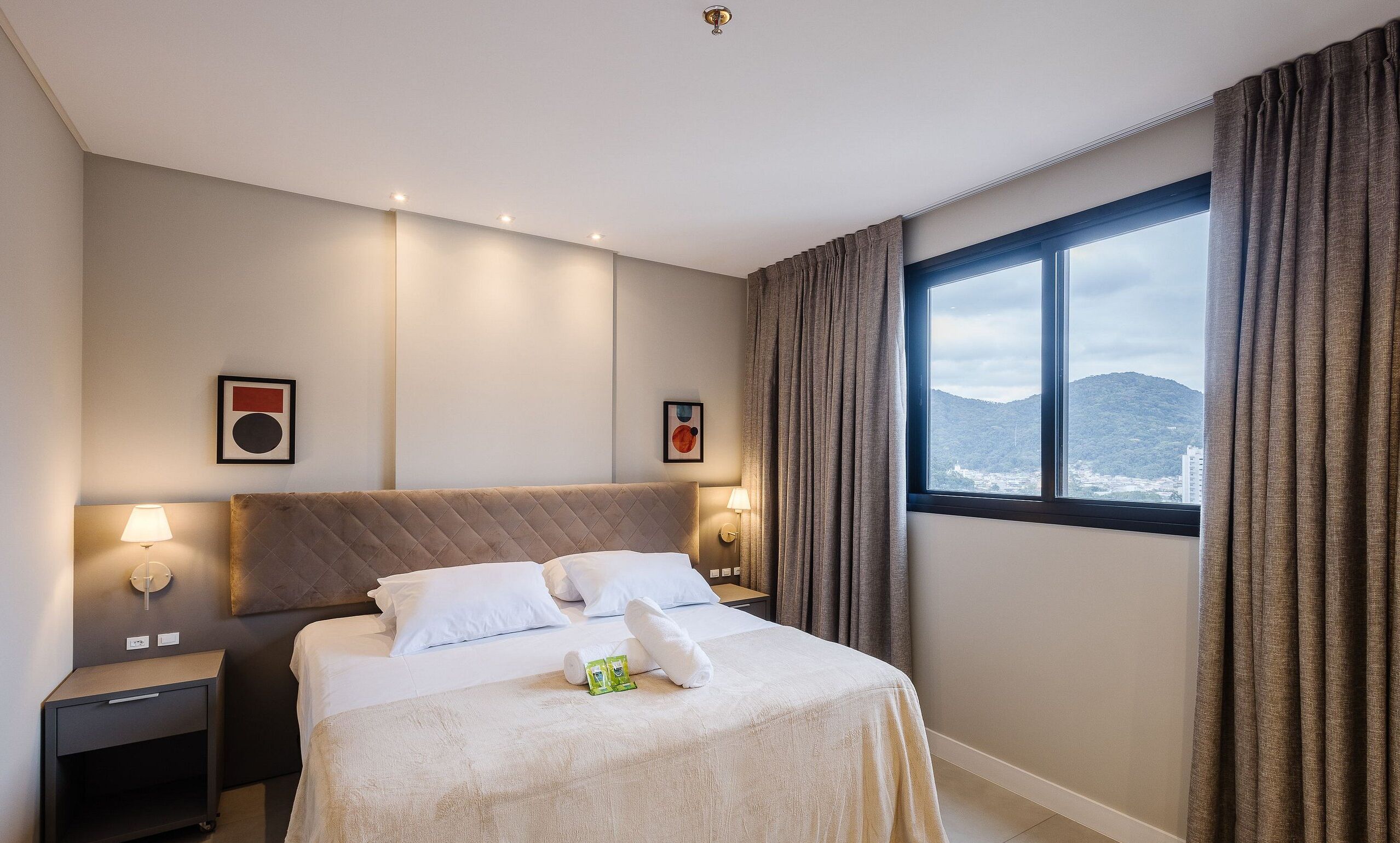 Basic Apartment | Free WiFi, bed sheets