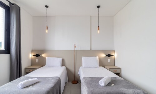 MHF III Apts Variados a 280m da Praia em Itapema
