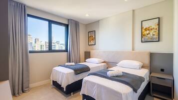 Apartamento básico | 2 quartos, Wi-Fi de cortesia, roupa de cama