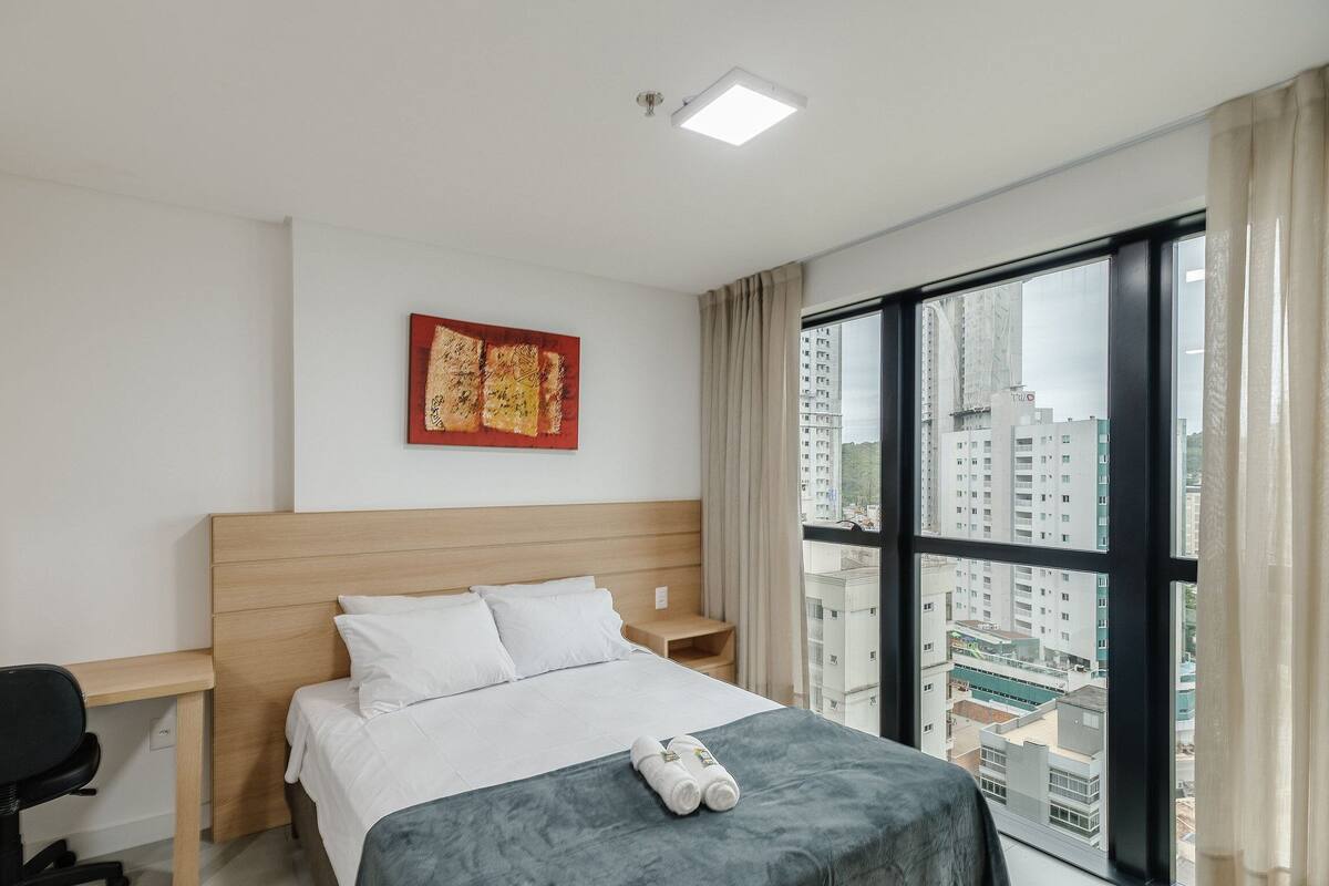 Basic Apartment | Free WiFi, bed sheets