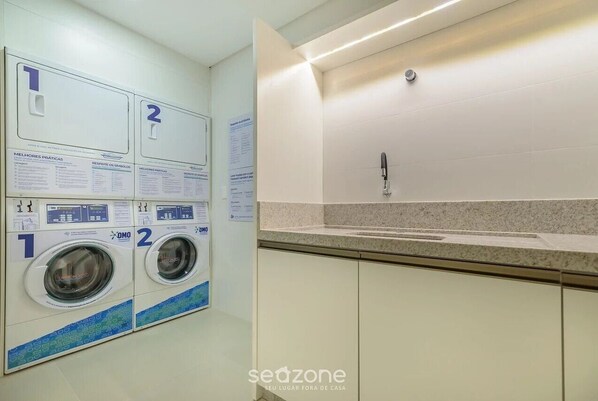 Interior - MHF III Apts Variados a 280m da Praia em Itapema (Itapema)