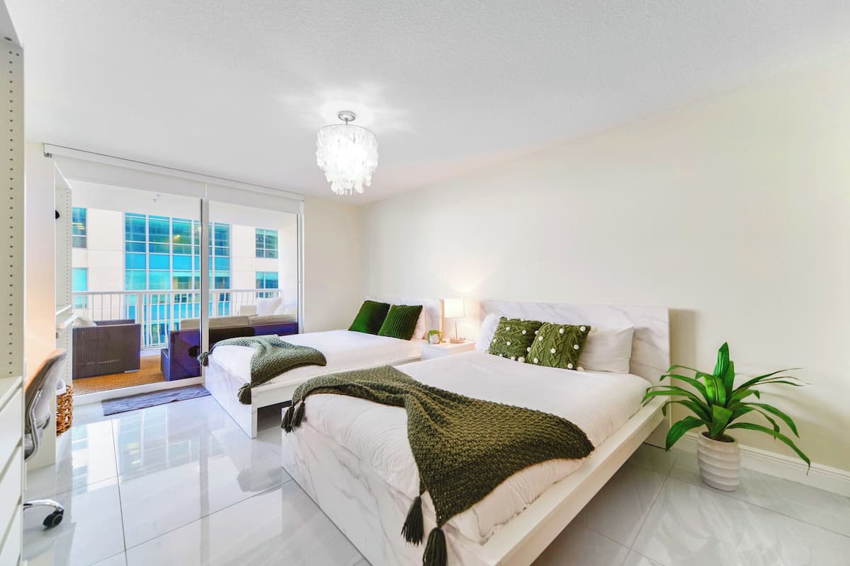 Luxury Condo, 1 Bedroom, City View | 3 bedrooms, premium bedding, blackout drapes, iron/ironing board