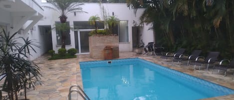 Piscine extérieure